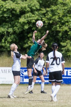 Bild 45 - wBJ TuRa Meldorf/Buesum - JFV Luebeck : Ergebnis: 1:0